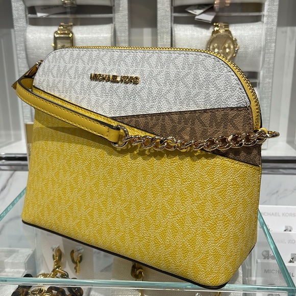 Michael Kors Jet Set Travel Medium Color-Block Signature Logo Dome Crossbody Bag - Picture 2 of 16